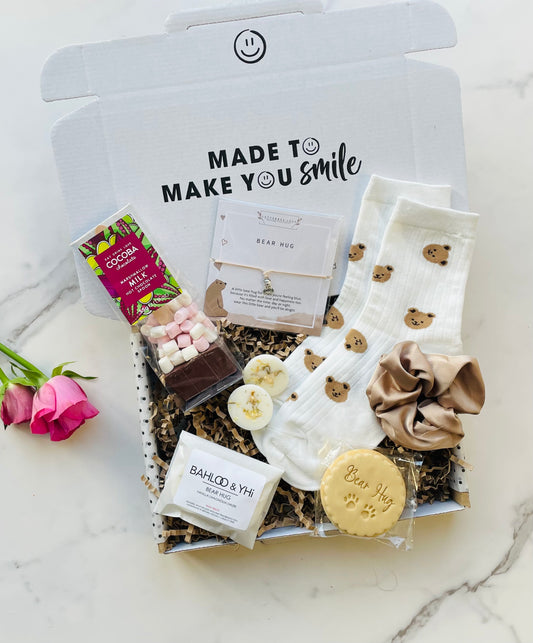 Mama Bear Hug Gift Box